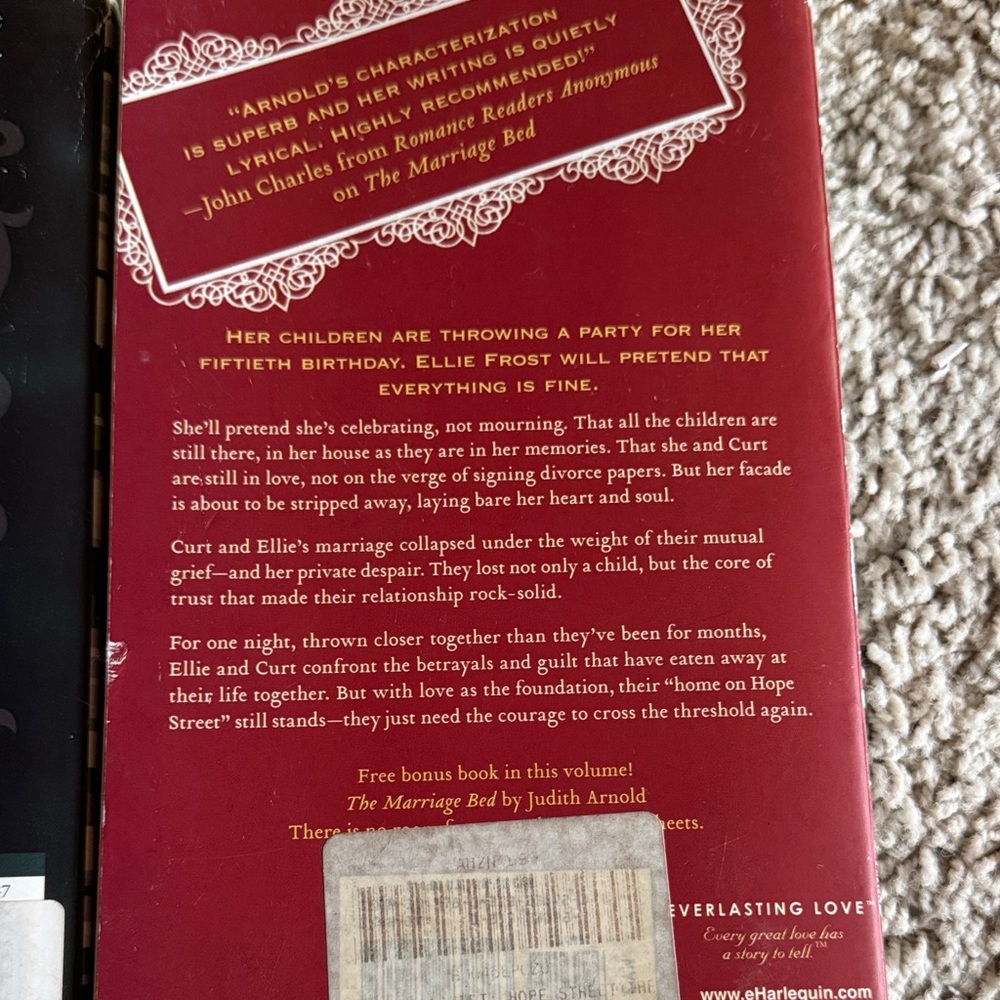 Assorted Romance Book Collection (5 books) - Picture 6 of 10